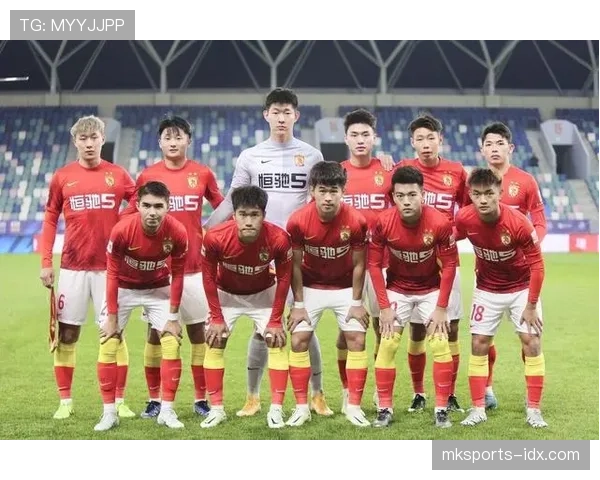 广州队依靠青训造血,全华班阵容在中甲寻求突破 广州队依靠青训造血,全华班阵容在中甲寻求突破